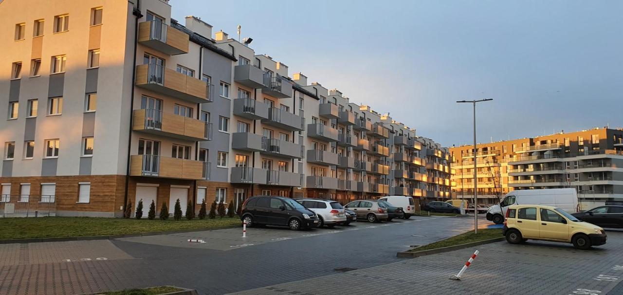 Seven Days, 2 Pokoje, Garaz W Cenie Breslavia Exterior foto